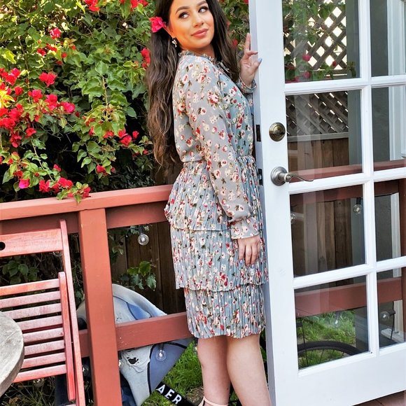 ๐ Maison De Robes ๐๐ช๐ท๐ท๐ช๐ฑ Dress - Picture 4 of 6